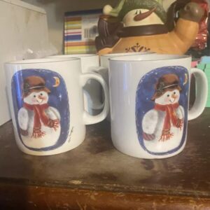 1997 Snowman Christmas Mug Cup Set Of 4 Ceramic w/ Gold Trim Elaine Thompson