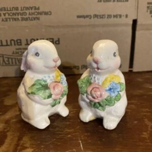 White Bunny Rabbit w/ Flowers Salt & Pepper Shaker Set Easter Decor Ceramic Set